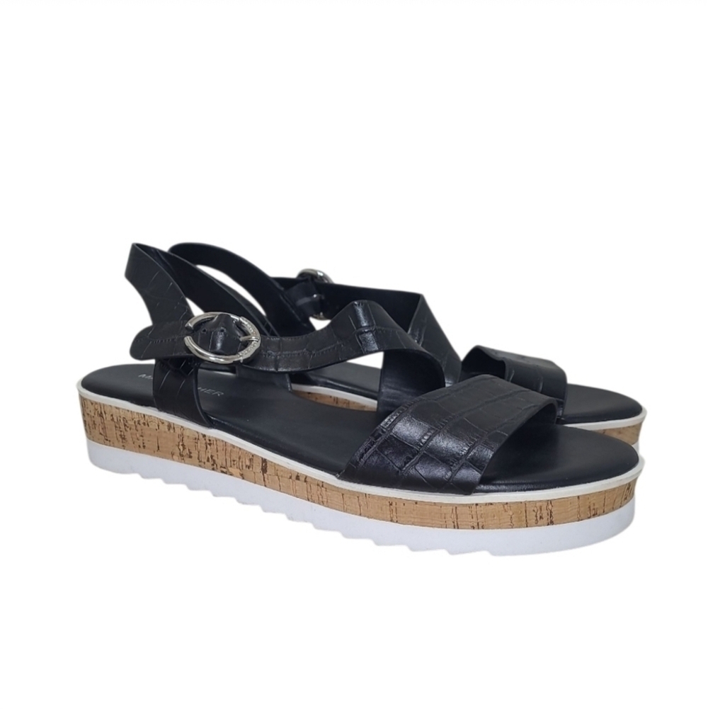 Marc Fisher Grandie Wedge Sandal Black Croc Print Size 9.5 M